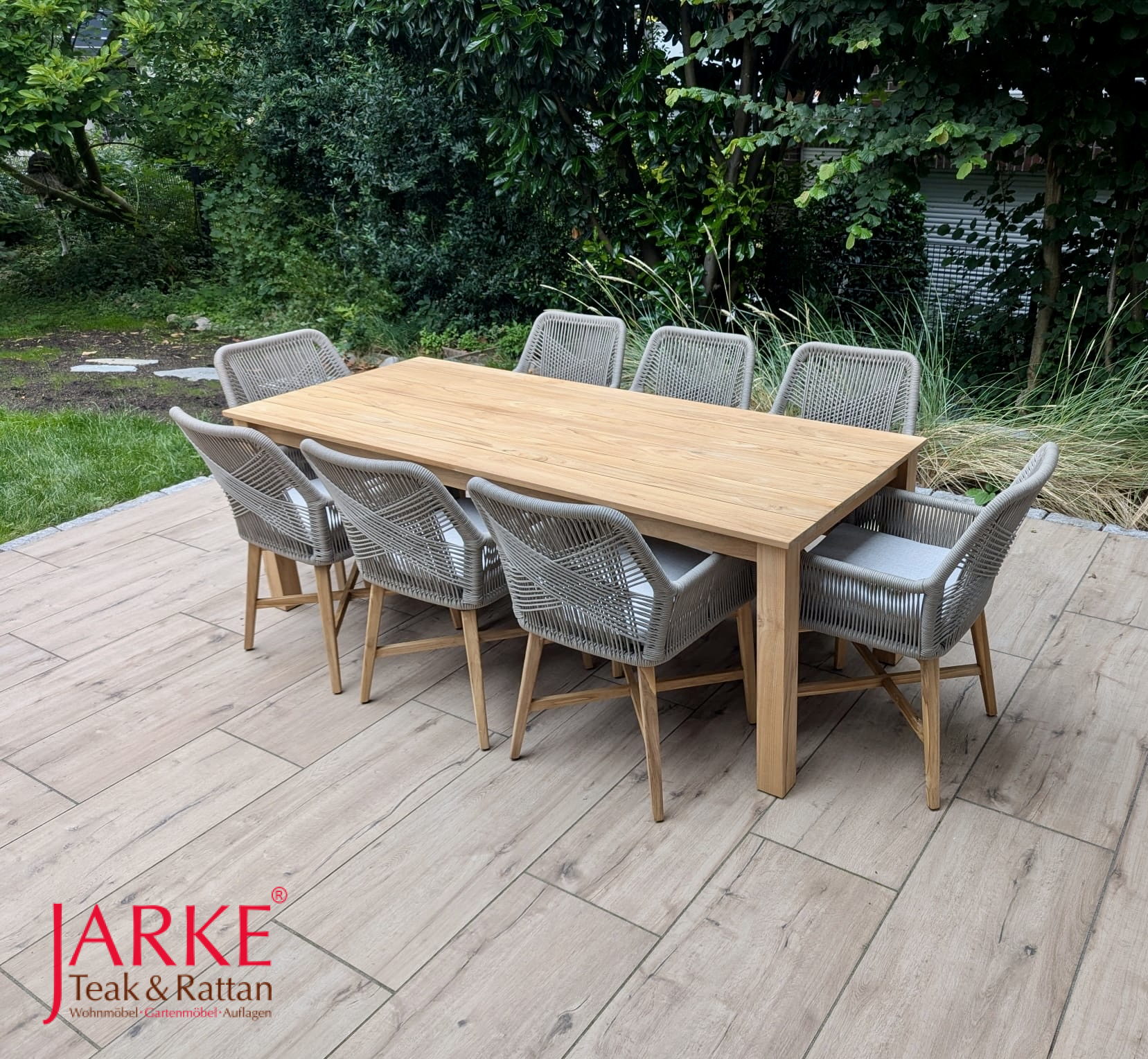 Eine tolle Kombi: Outdoor Stuhl "Paxton" mit dem Teak Tisch "Living"