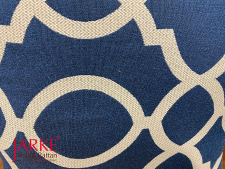 Olefin Zierkissen mit geometrischen Print blau + weiß