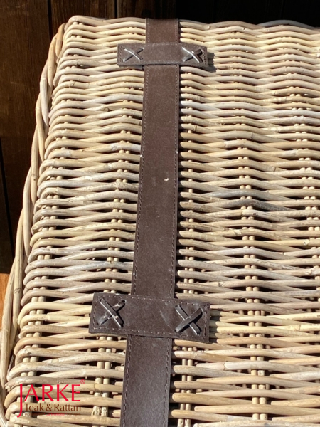 Schnallen in Lederoptik, Rattan Box