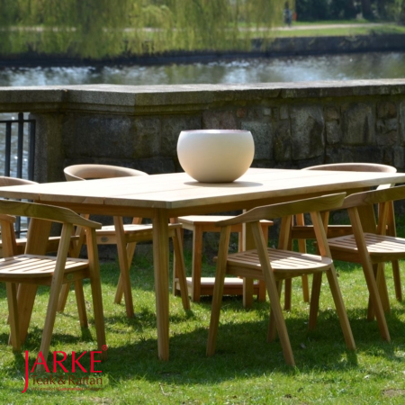 Teak Tische div. Designs