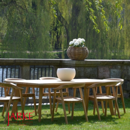 Scandi Style, Teak Tisch Arvid, massiv, Tischplatte mit Baumkante