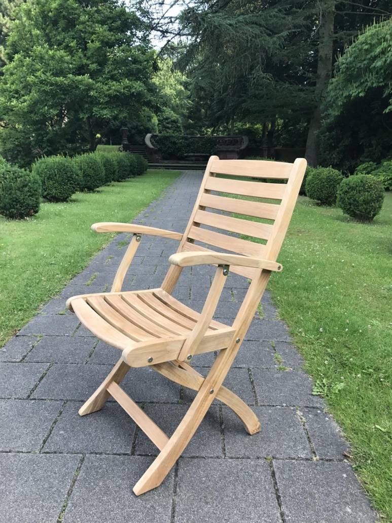Teak Klappstuhl "Louis" mit Armlehnen und Querlattung