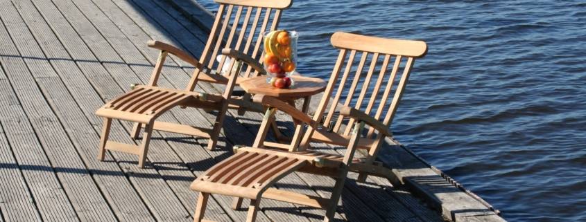 Teak Deckchair an Hamburger Alster