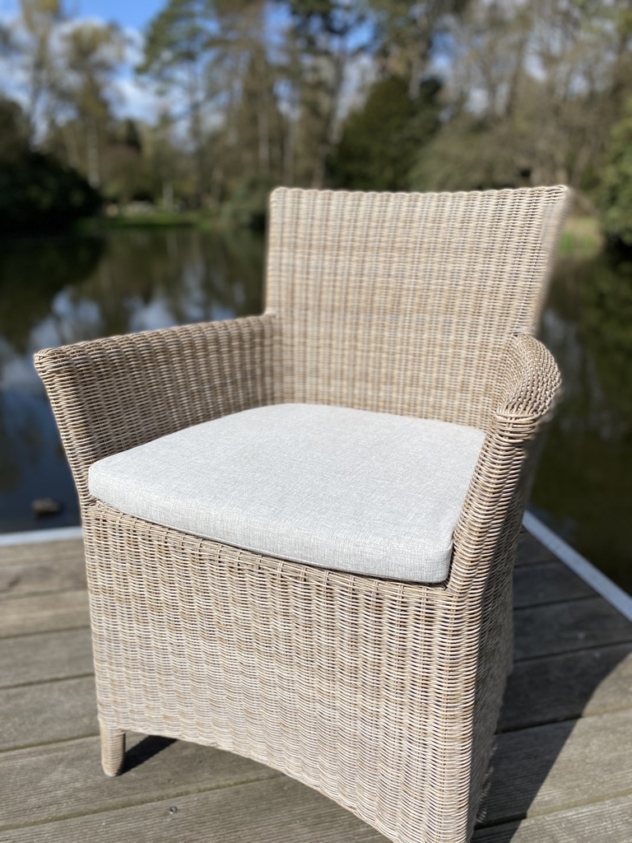 Outdoor Stuhl Alpine aus wetterfestem Kunststoffgeflecht, Farbe Summer Gras