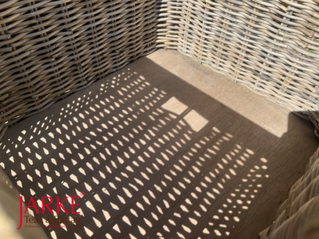 Rattan Truhe mit verstärkendem Holzboden