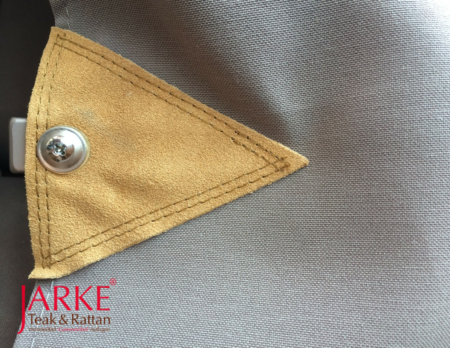 Sonnenschirm 4 Meter in der Farbe Taupe. Mit Lederecken.