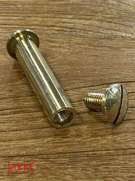 Hülsenschraube aus Messing