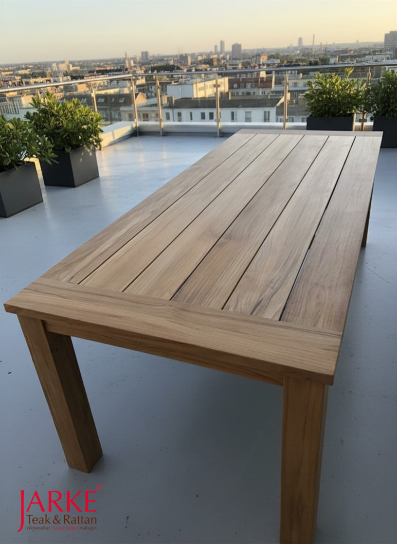 Teak Tisch Gigant