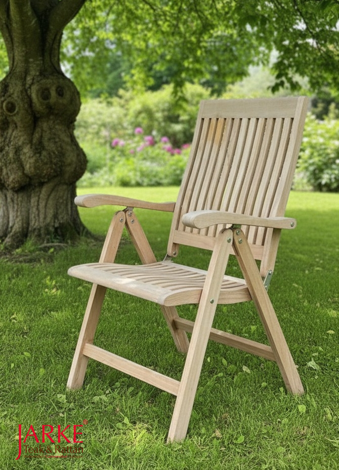 Teak Hochlehner mit Patina, Ausstellungsstück
