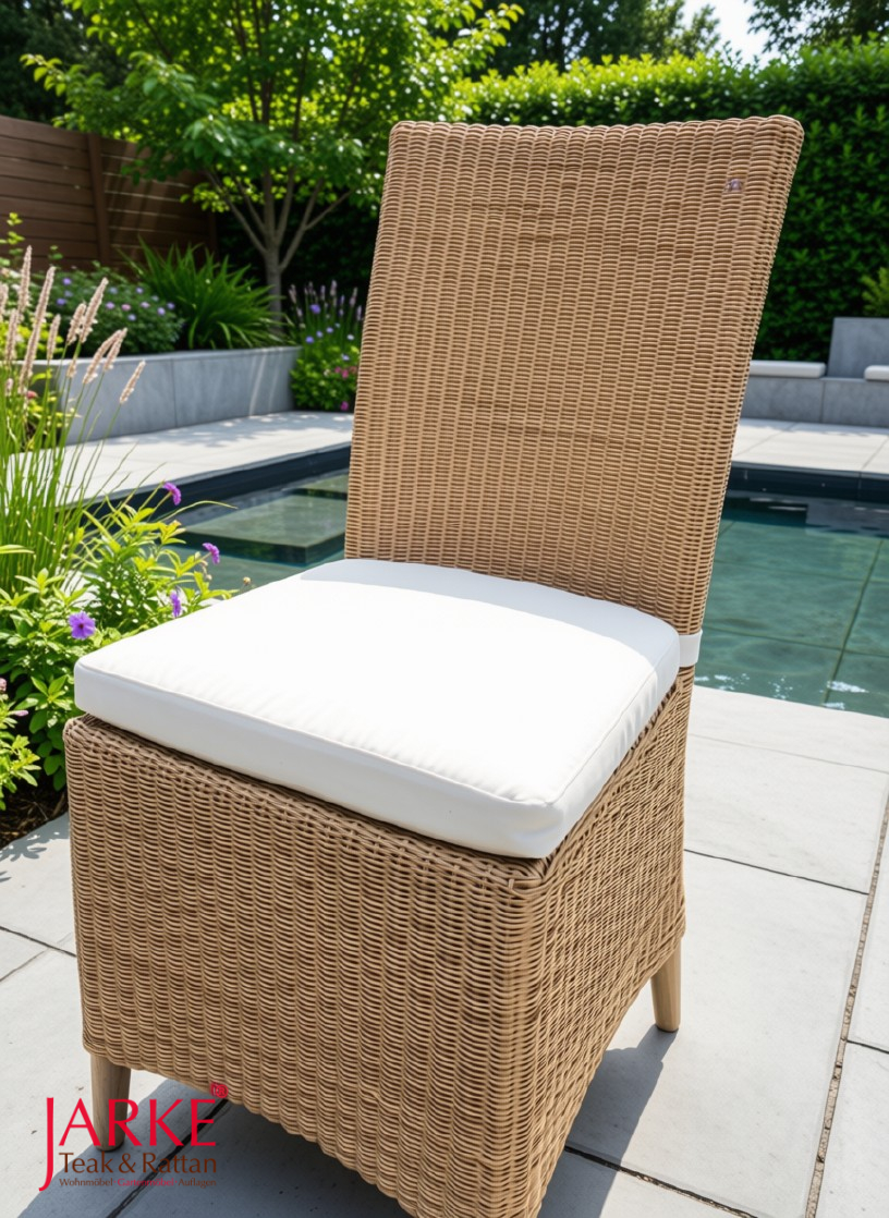 Outdoor Stuhl "Avery" Natural Honey, mit Teakbeinen, Hussenkissen, Einzelstück